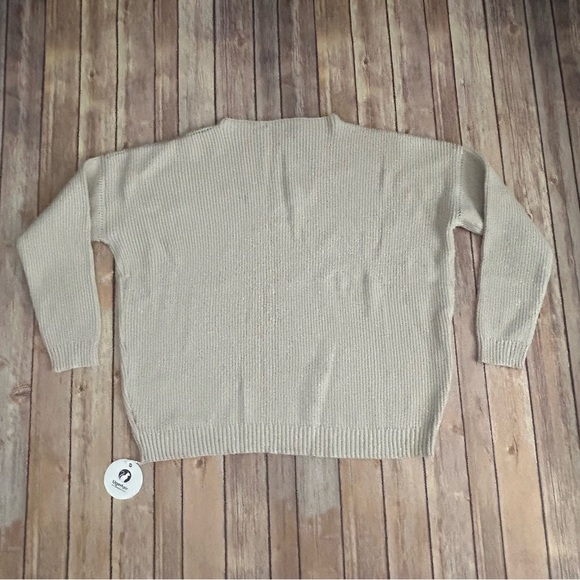 Ugerlov Chunky Knit Crew Neck Sweater - Picture 2 of 5